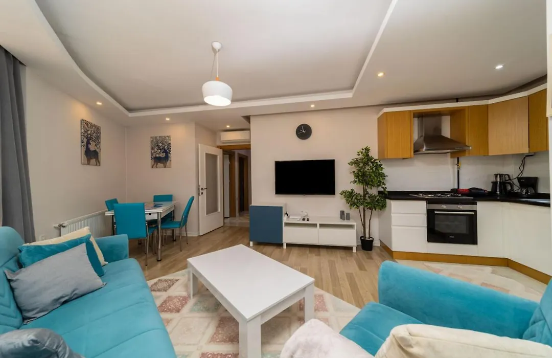 Convenient Flat With Balcony In Konyaalti Appartamento-1
