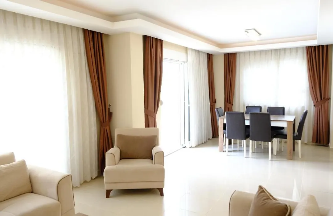 Bluehomes Private Pool Villa 4 Bedrooms-1