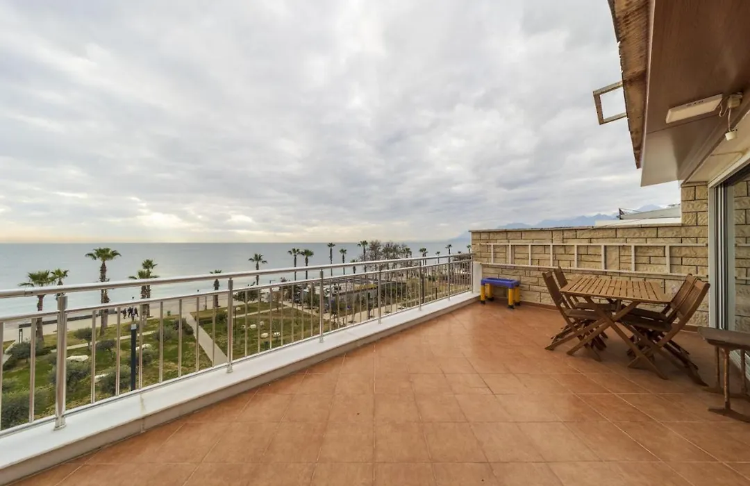Flat With Terrace Next To Konyaalti Beach-1