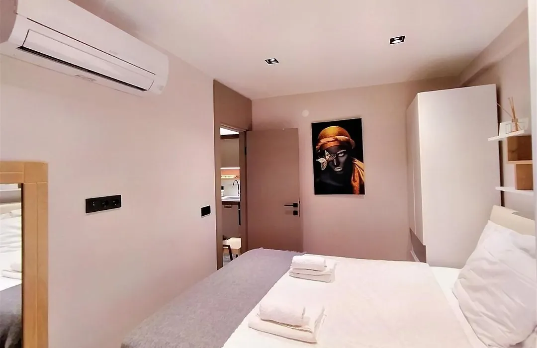 Sleek Residence Flat In Muratpasa With Shared Pool-1