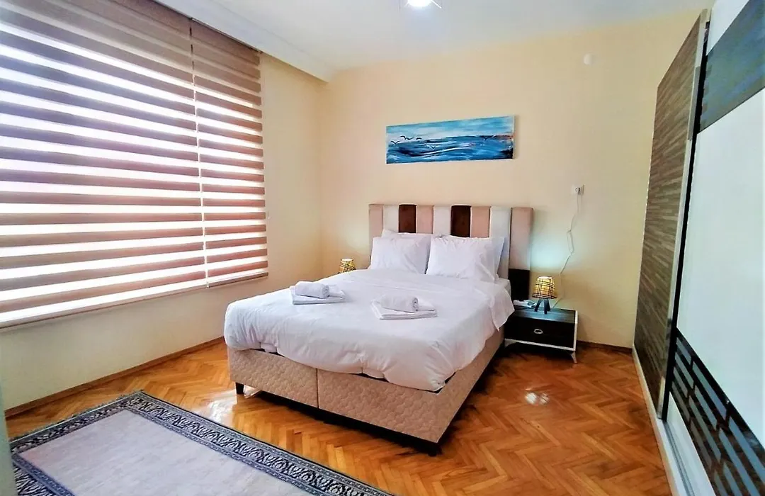 Commodious Flat Near Seaside In Antalya Konyaalti-1