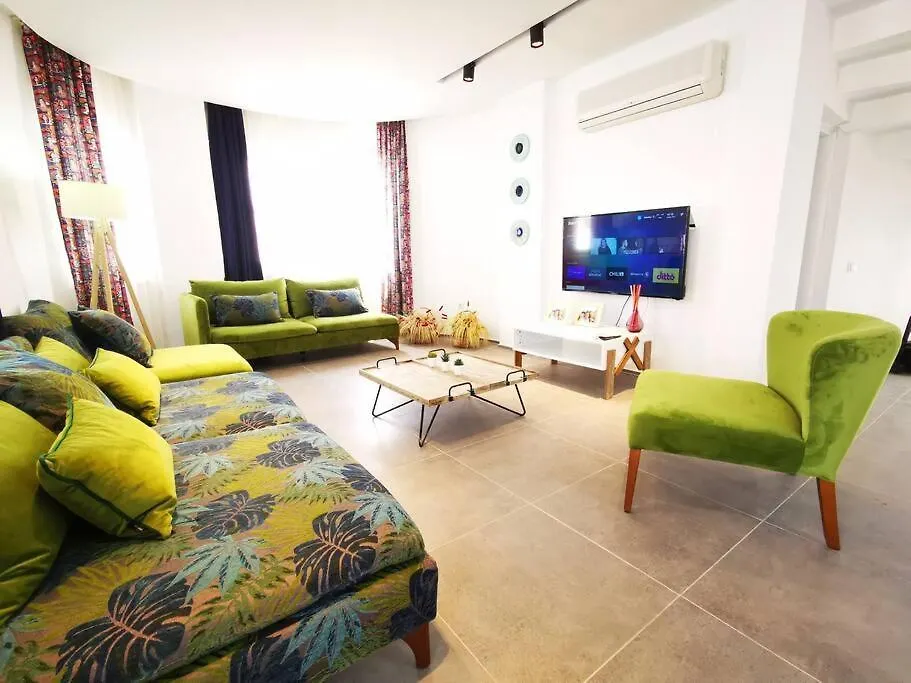 Sleeps 6, Great Villa With Modern Design - Awz 292-1
