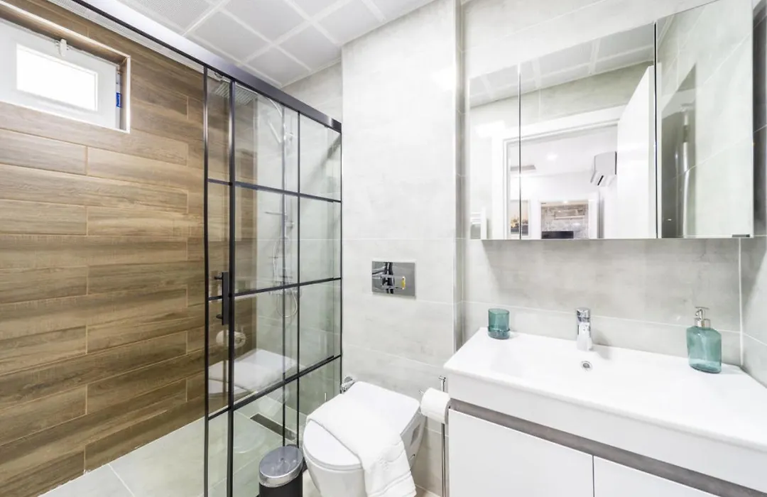 Modern And Cozy Apartment With Central Location And Balcony In Muratpasa, Antalya-1