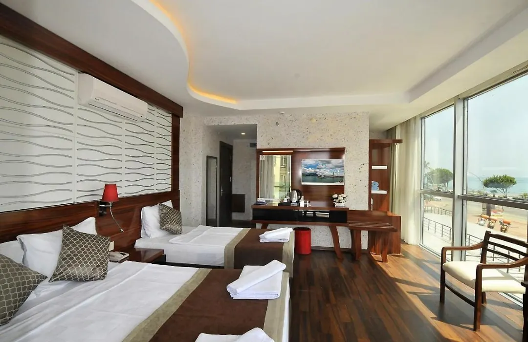 Uk Blue Coast Hotel (Adults Only)-1