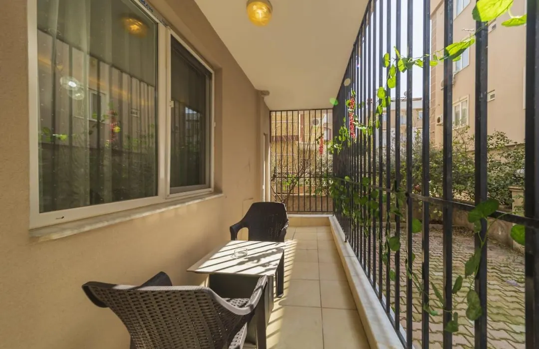 Cozy Apartment Near Shopping Malls In Kepez, Antalya-1