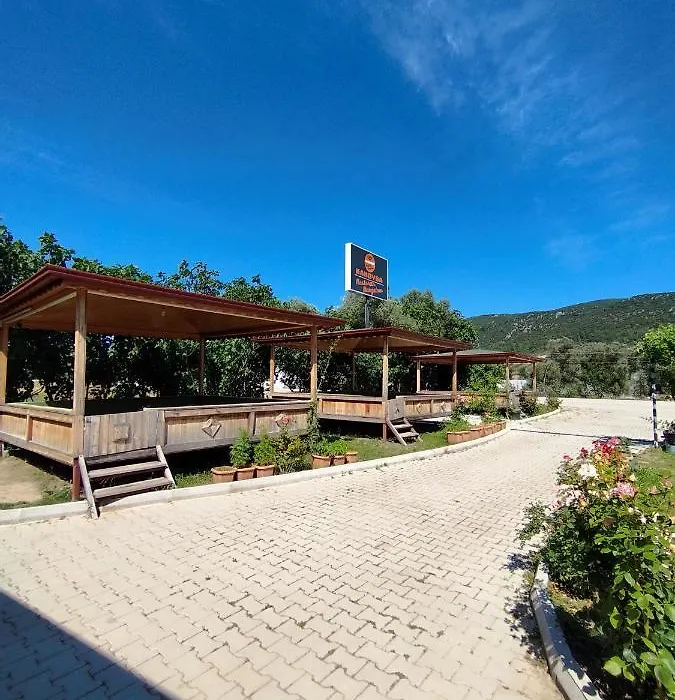 Kandyba Restoran & Bungalov-1