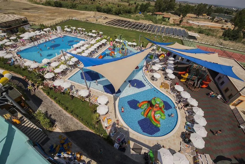 Hotel Dream World Aqua-1