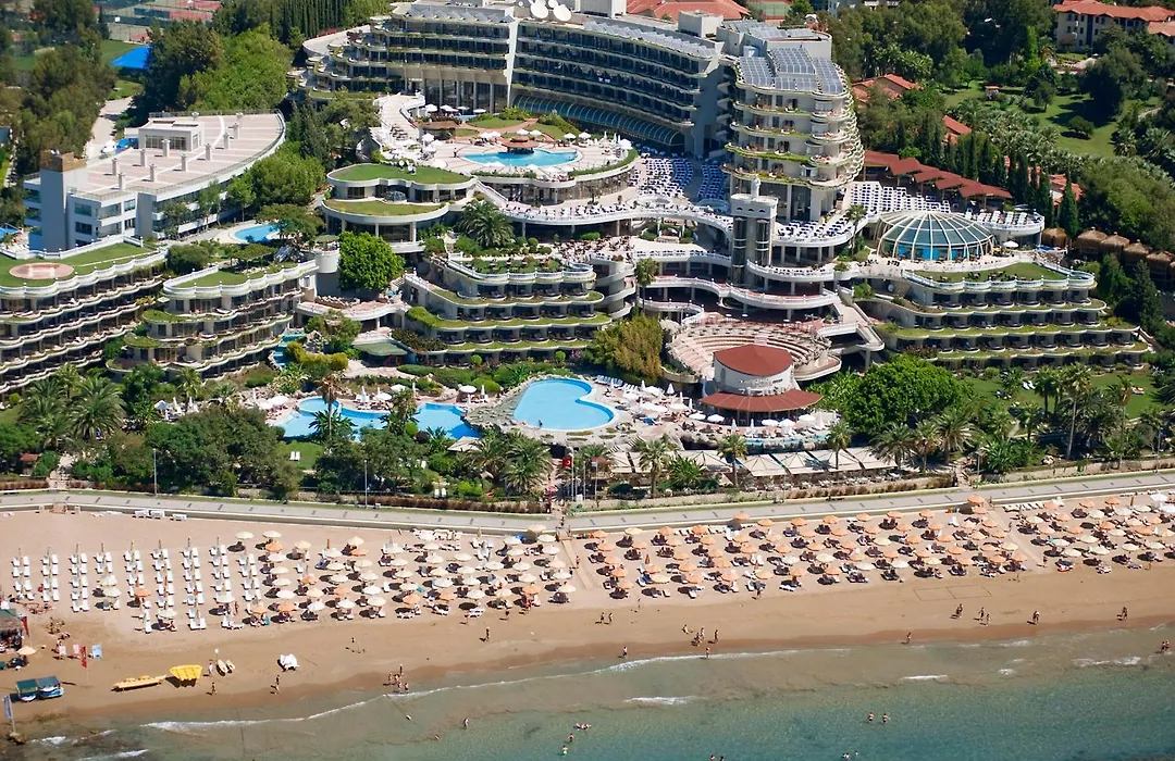 Sunrise Queen Luxury Hotel-1