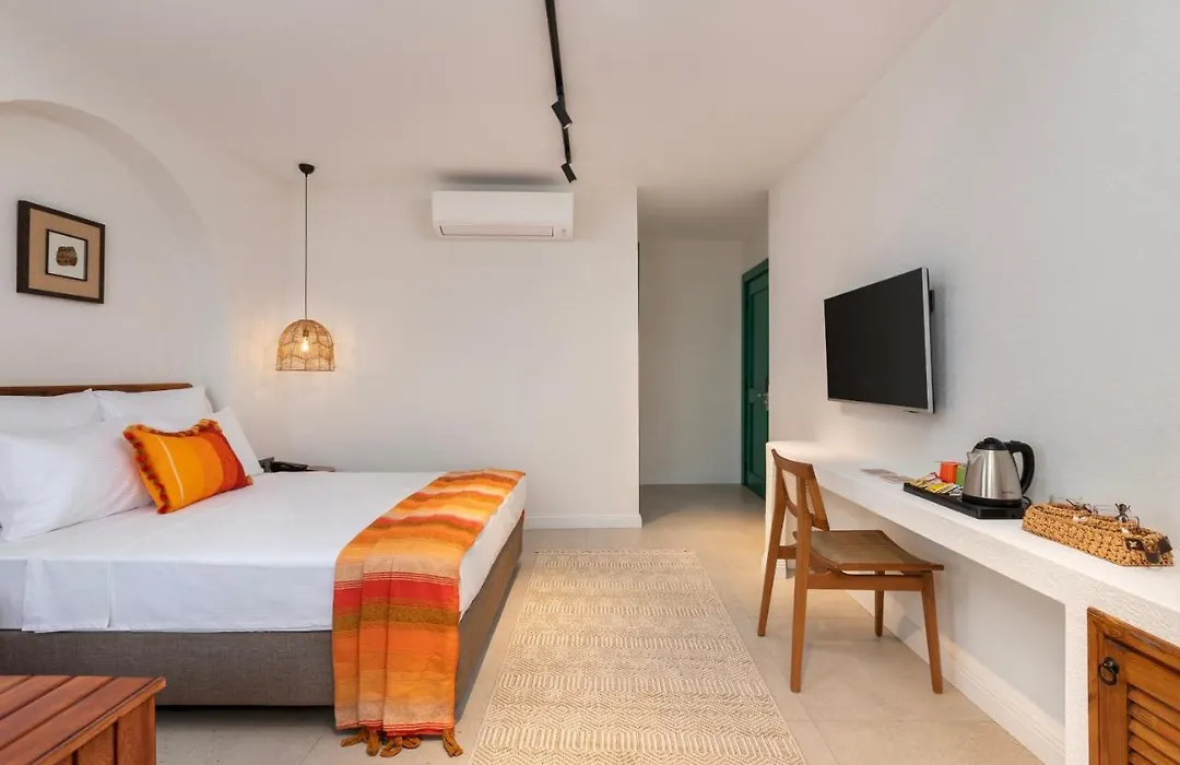Azuu Bohem Hotel-1