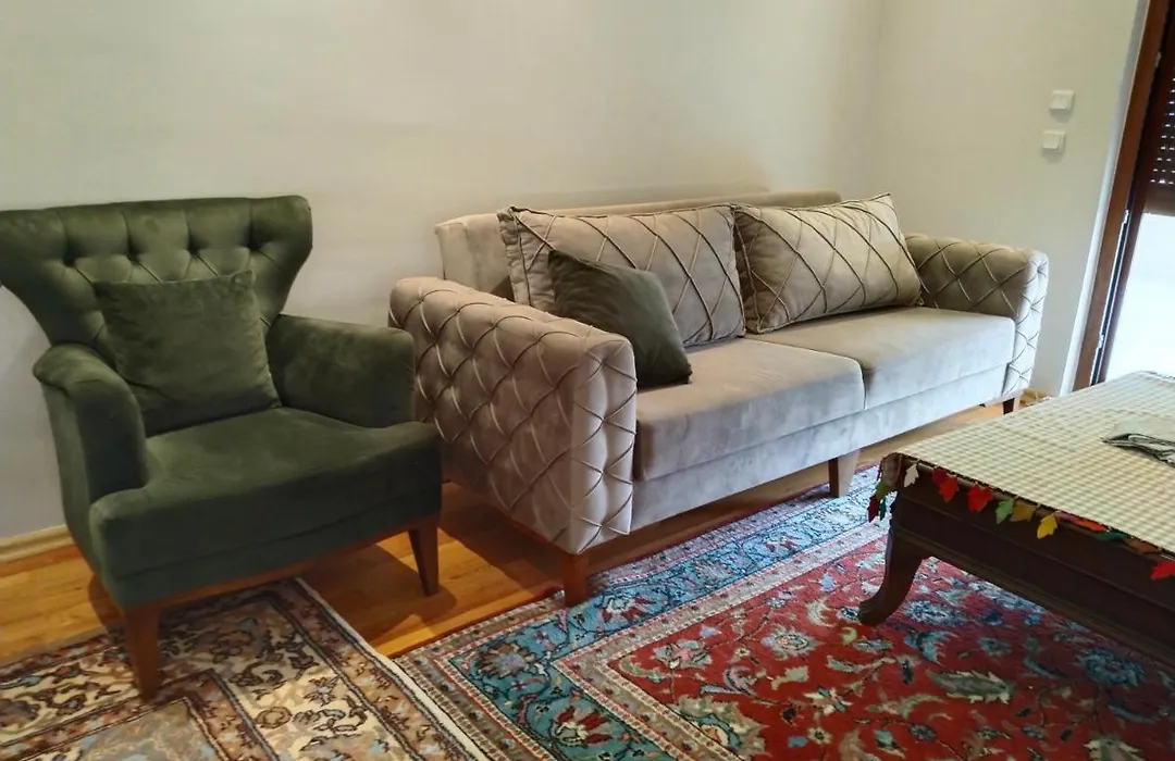 Oezcelik Apartmani-1