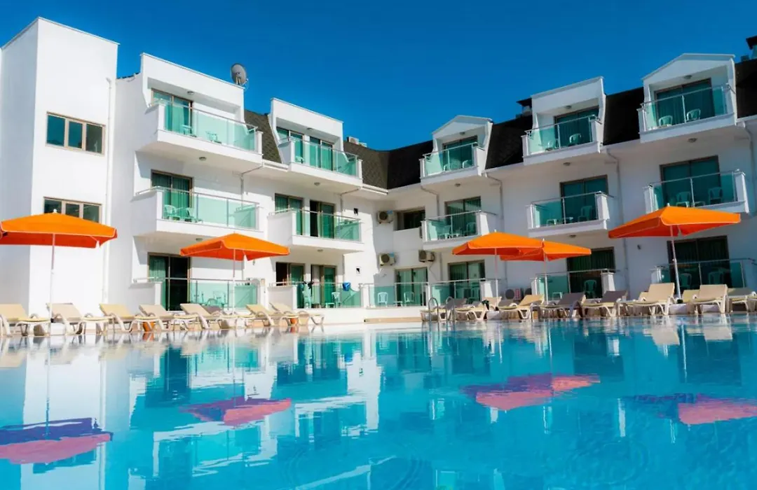 Omorfi Garden Resort-1