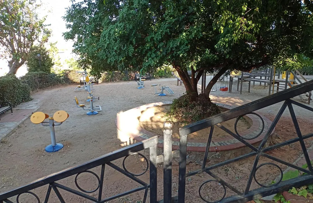 Beautiful Sultan House At Cleopatra Beach 1 With Umbrellas, Balcony, Barbecue, Private 100Mbps Wifi, Smart Tv, Table Games, Vip Trans-Fer - Beautiful Apartmenthouse-1
