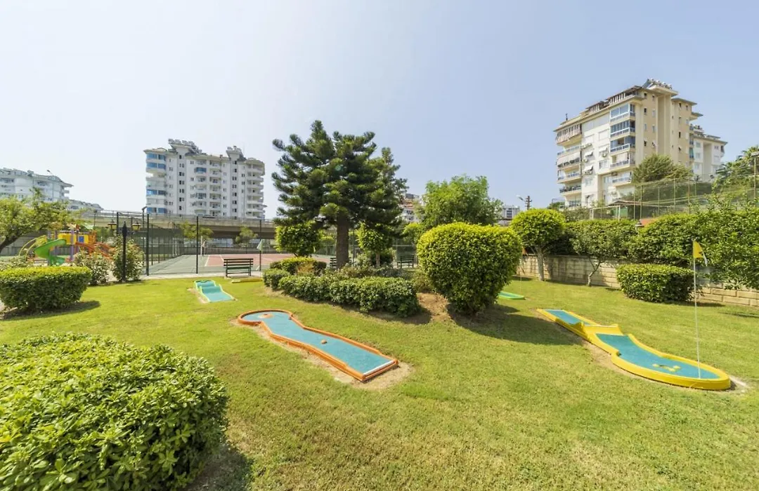 Lovely Flat With Shared Pools In Alanya-1