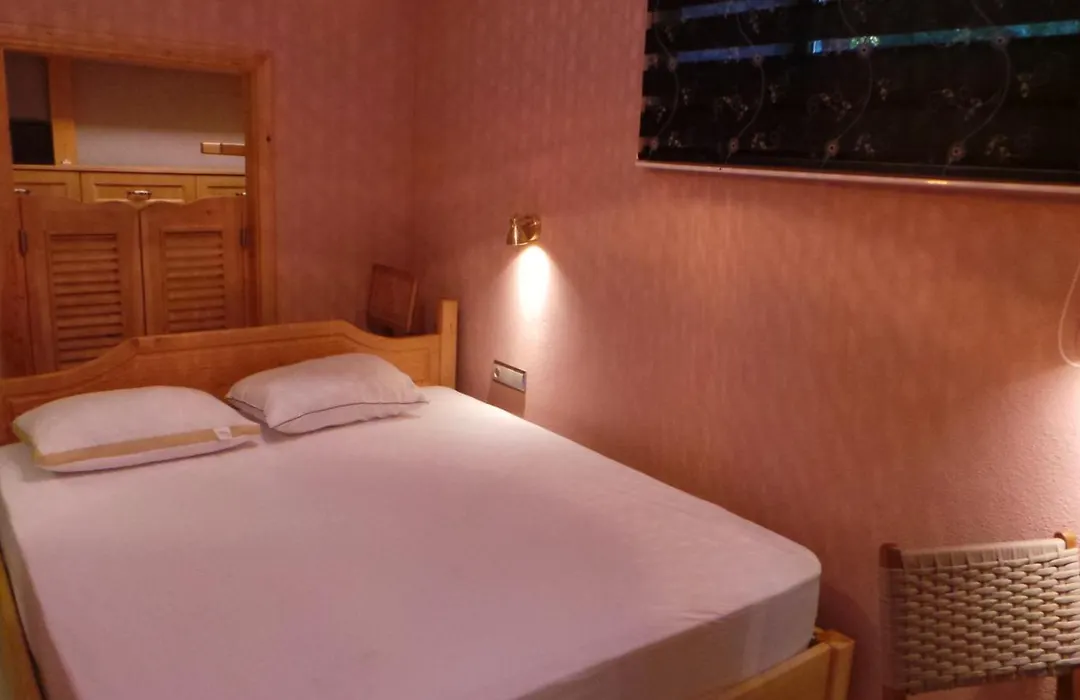 Trinitys Forest Bungalows-1