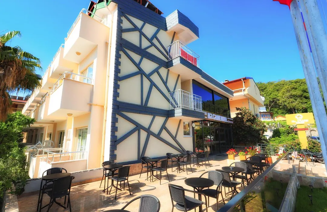 Mr Crane Hotel-1