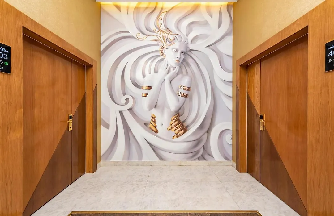 Elite Luxury Suite & Spa-1