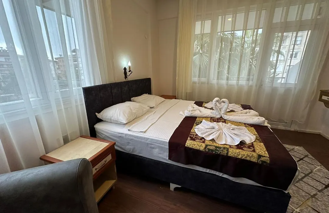 Palm City Hotel Alanya-1