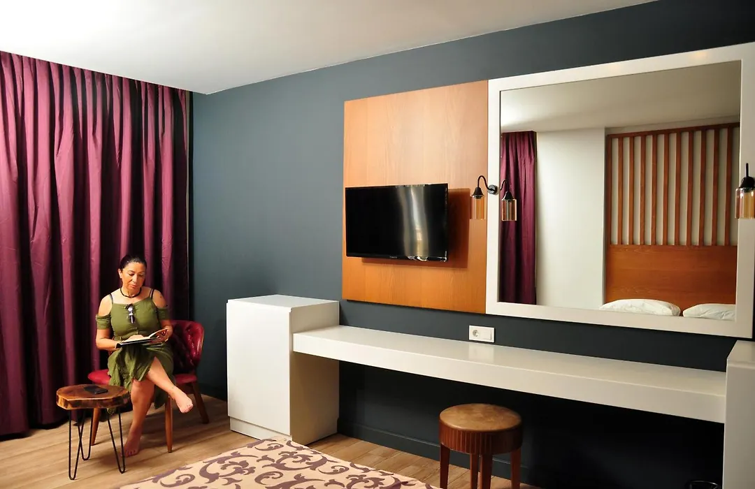 Sey Beach Hotel & Spa-1
