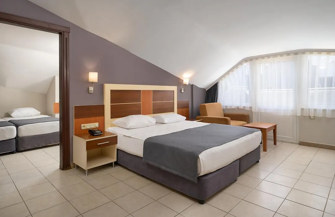 Kaila Krizantem Hotel-1