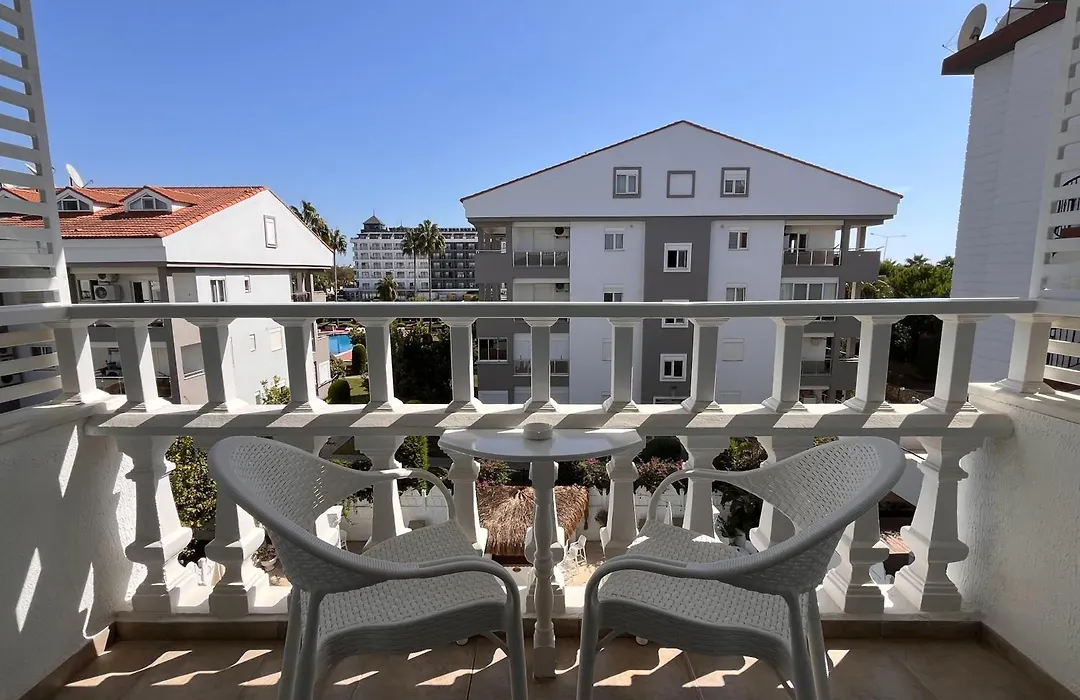 Conny'S Hotel (Adults Only)-1