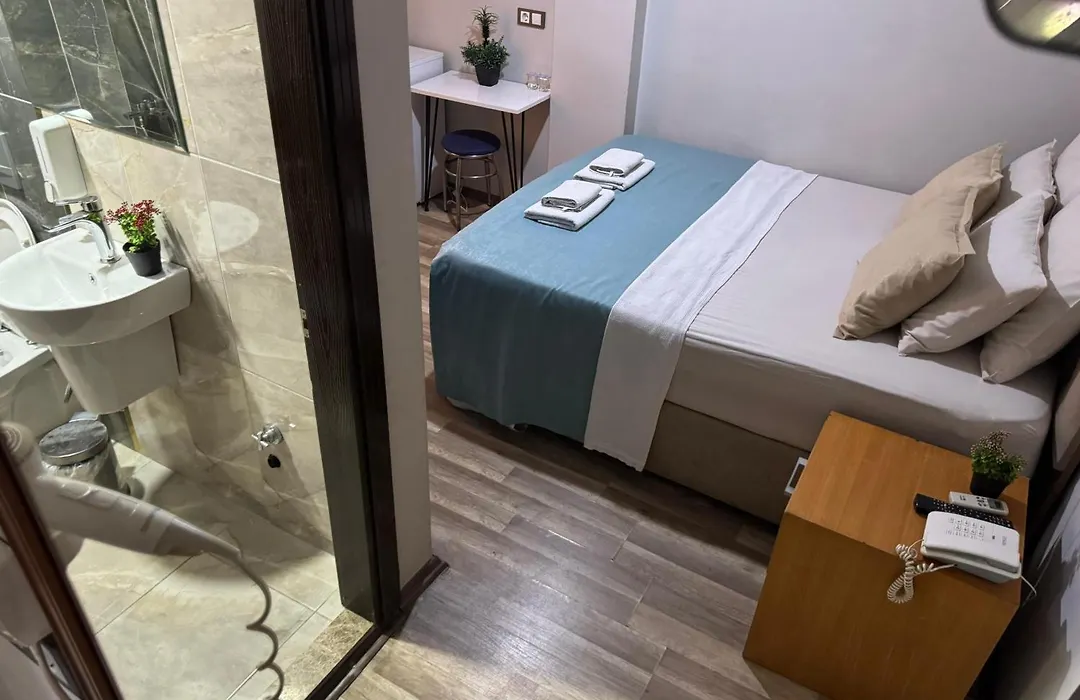 Tan Otel-1