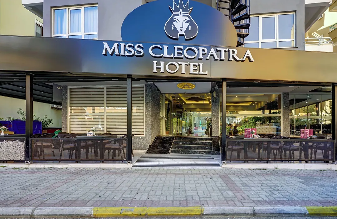 Miss Cleopatra Hotel-1
