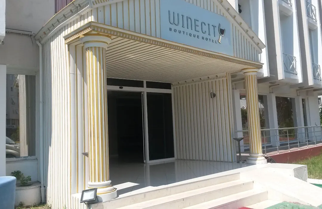 Winecity Hotel-1