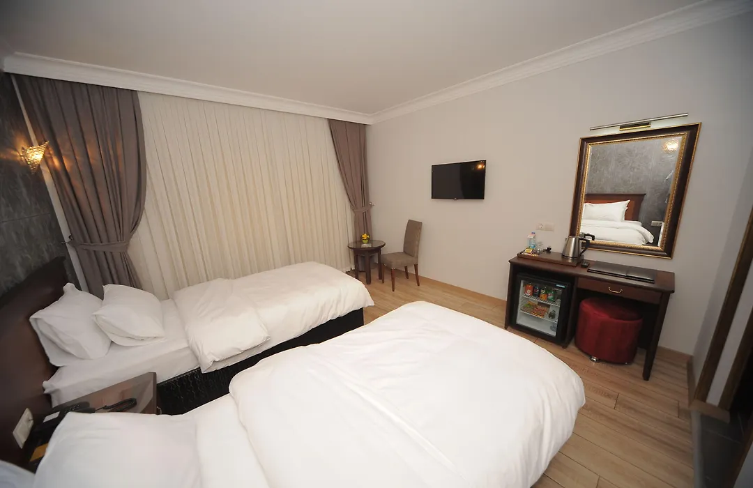 Golden Lake Hotel-1