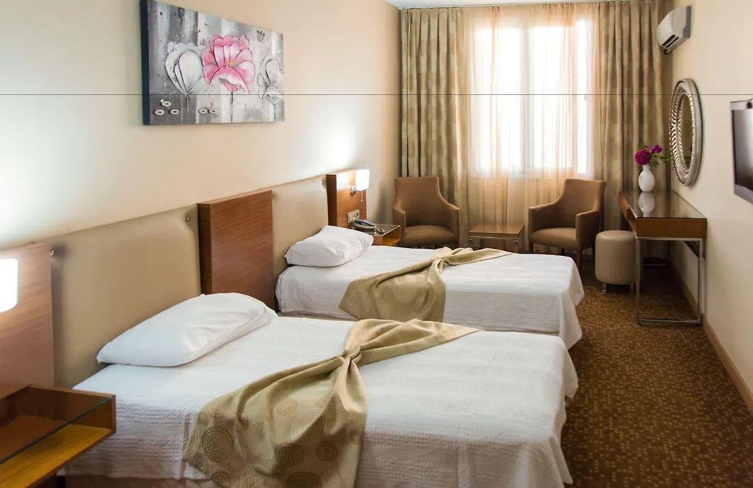 Nobel Hotel-1