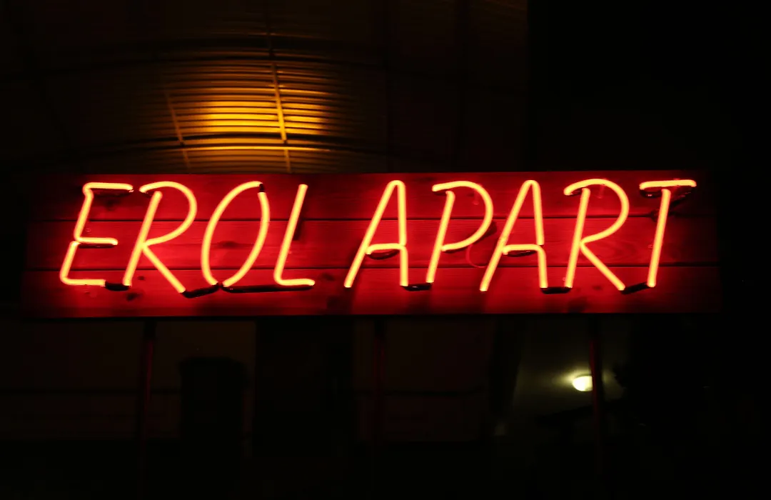 Erol Apart-1