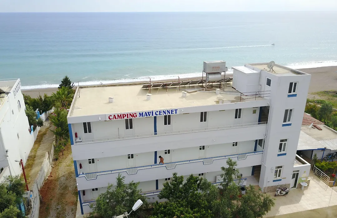Mavi Cennet Camping Caravan-1