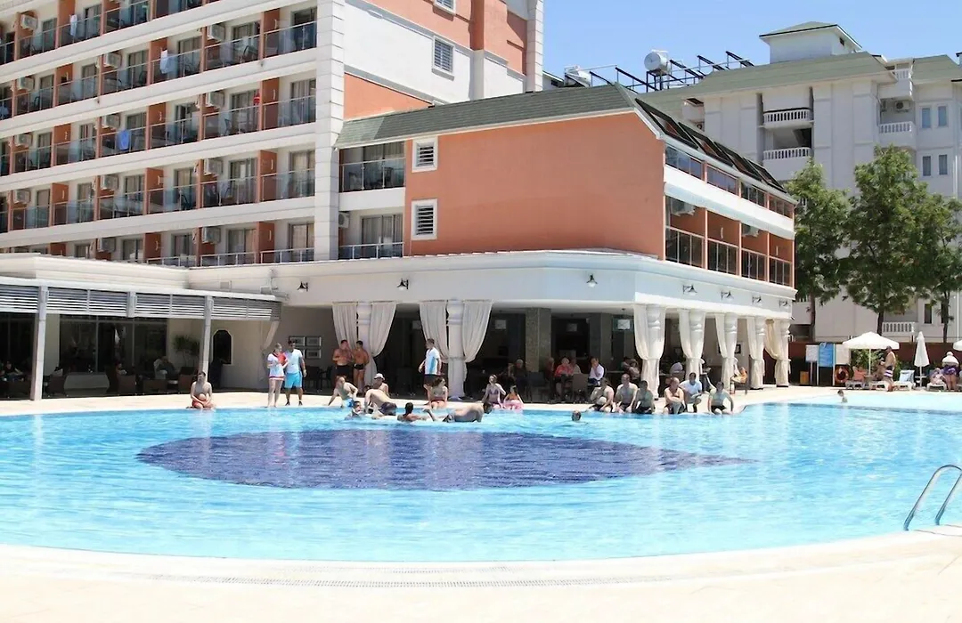 Insula Resort & Spa-1