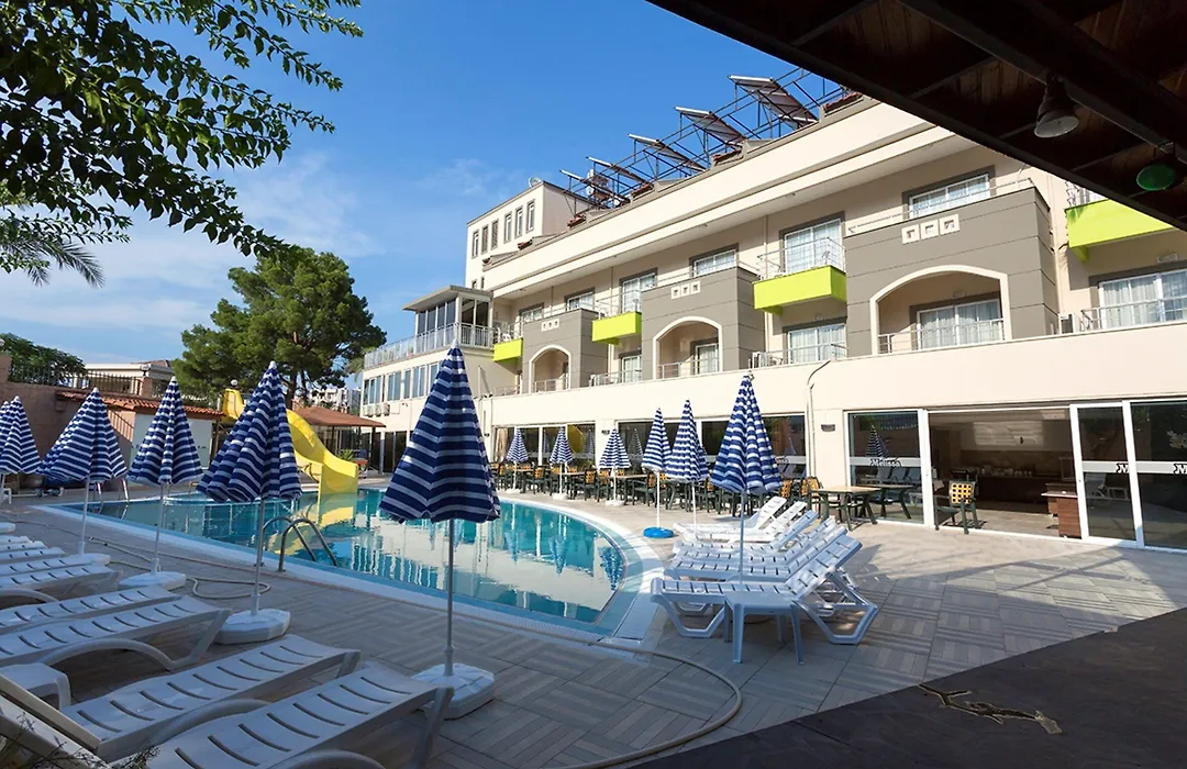 Rich Melissa Hotel-1