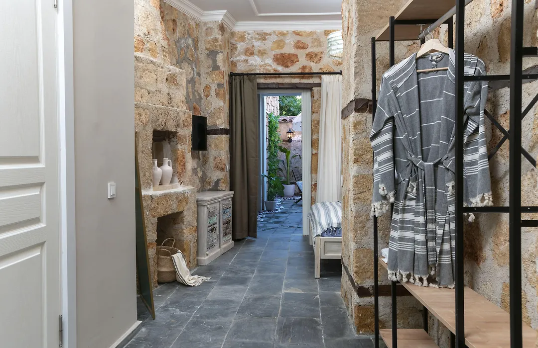 Noa'S Boutique Hotel-1
