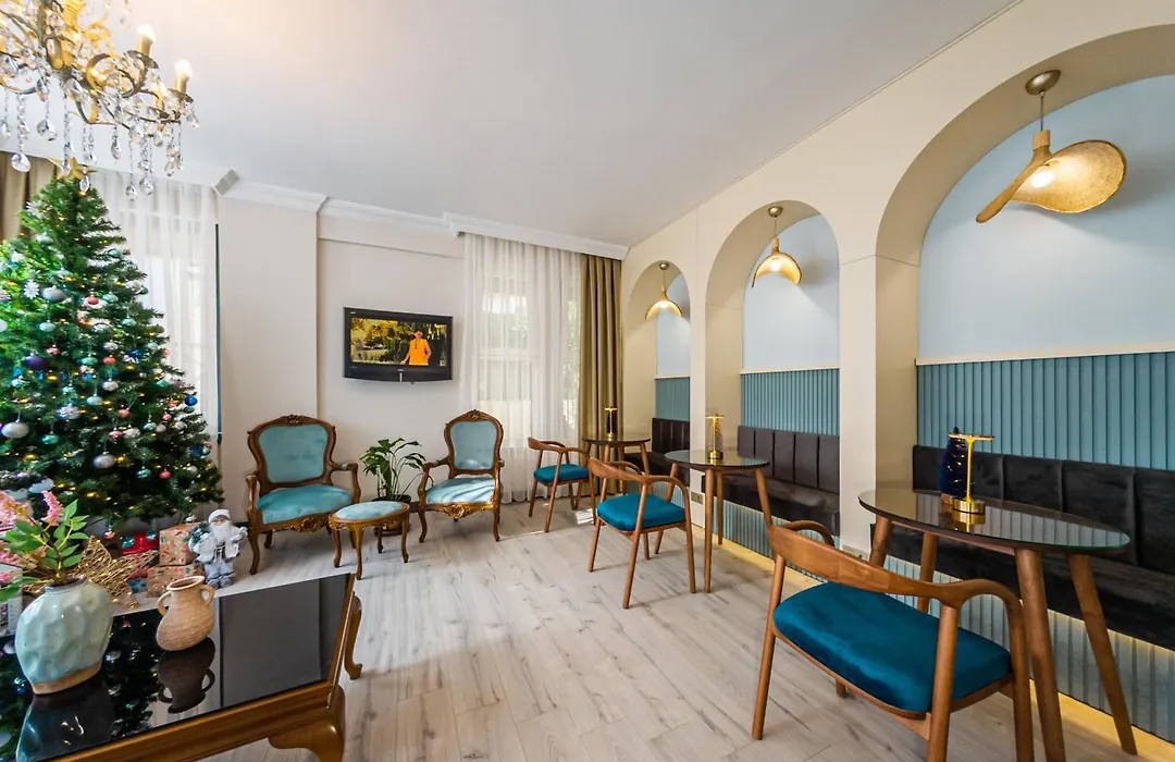 Triana Hotel-1