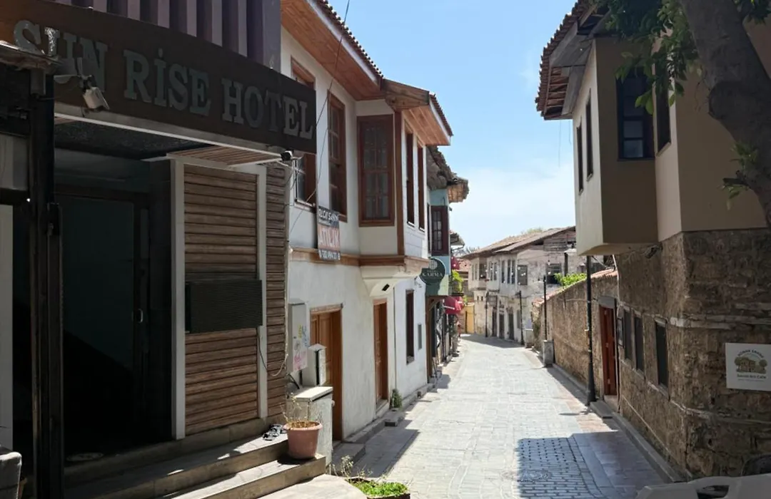 Sunrise Hotel-1
