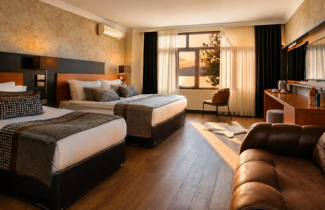 Qinn Hotels-1