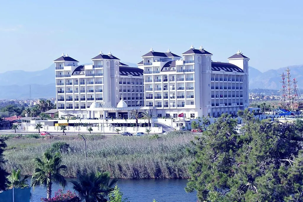 Lake & River Side Hotel & Spa-1