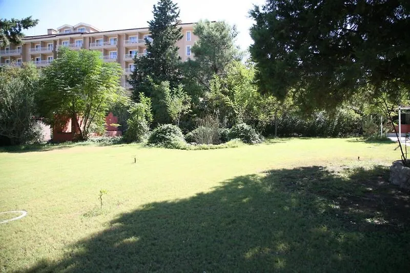 Beldiana Park Hotel-1