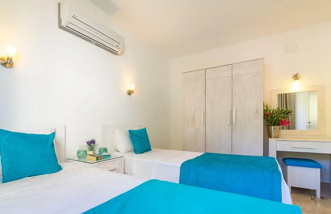 Dahlia Penthouse - Beautiful Luxurious Private Pool Fantastic Harbour Views-1
