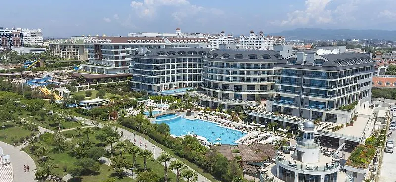 Commodore Elite Suites & Spa Adults Only-1