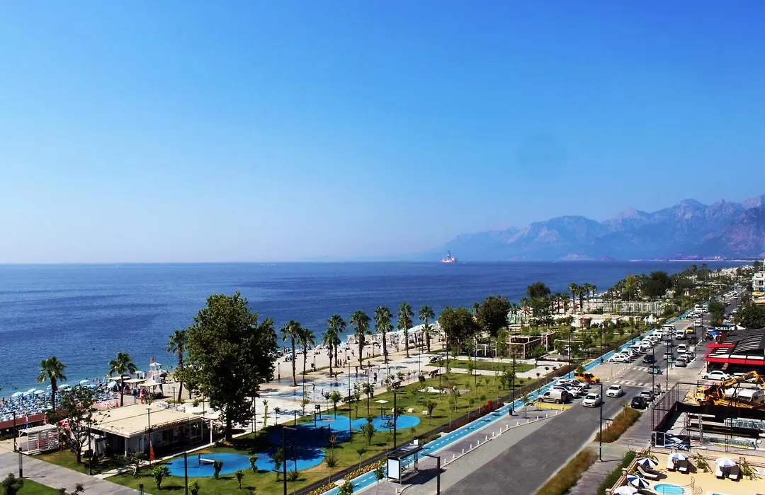 Pacco Sea City Hotel Spa-1
