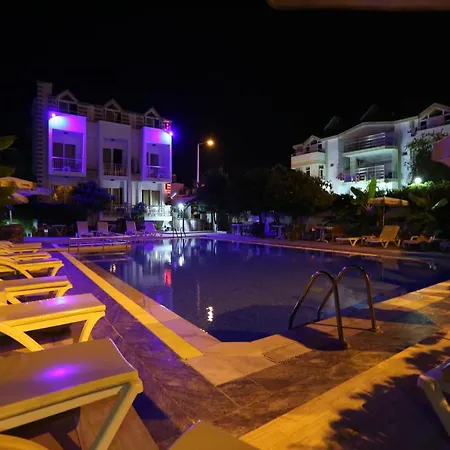Paradise Hotel-3