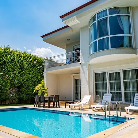 Luxury White Villa-2