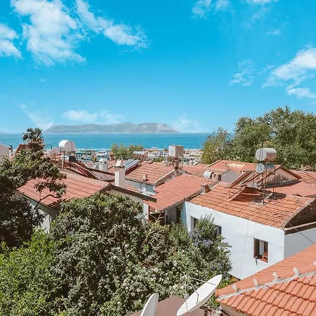 Kuytu Terrace Bed And Breakfast-3