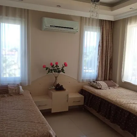Sunshine Apartment At Side Beach.-2
