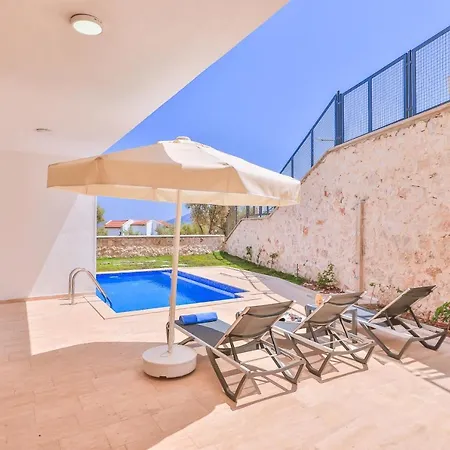 Villa Maksi 1-2
