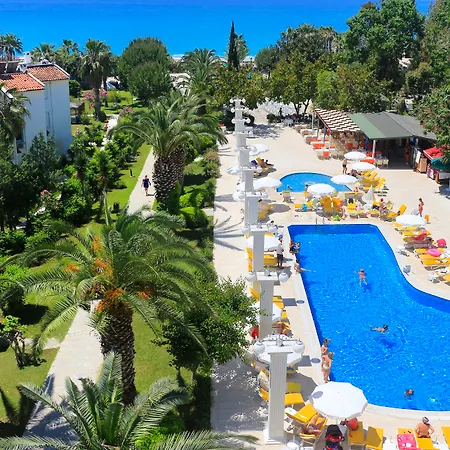 Club Aqua Plaza-2