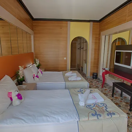 Club Hotel Anjeliq-3