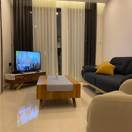 Cozy 2 Bedroom Condo With Pool And Amenities-3